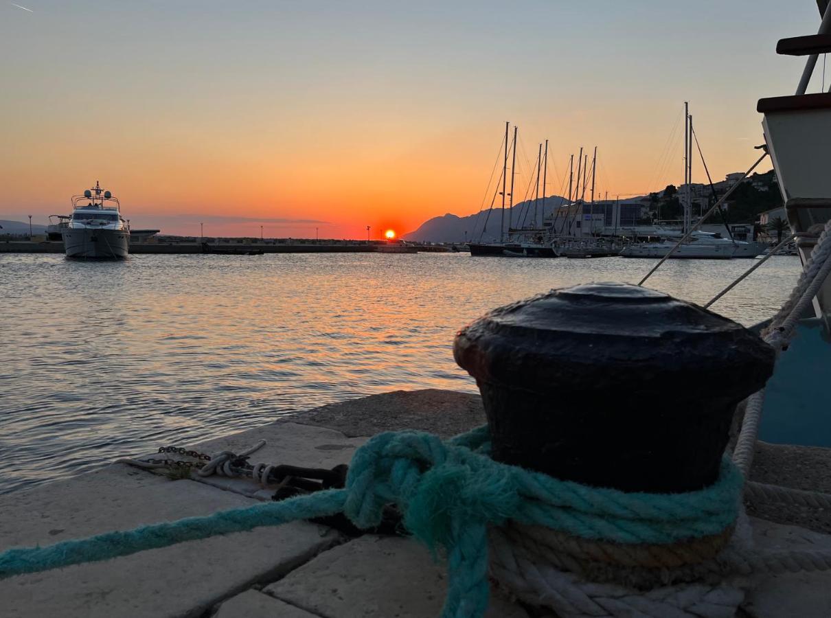 Apartments Coric Baška Voda Eksteriør billede