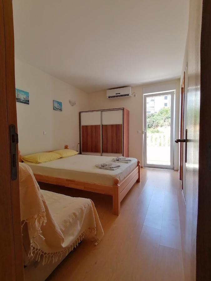 Apartments Coric Baška Voda Eksteriør billede