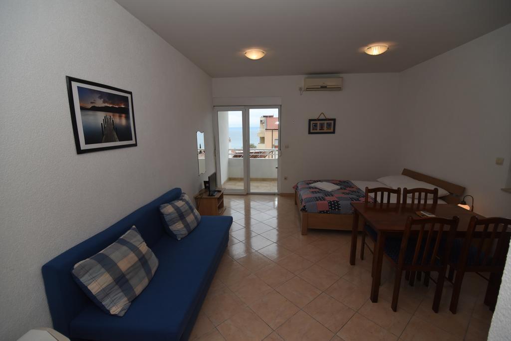 Apartments Coric Baška Voda Eksteriør billede