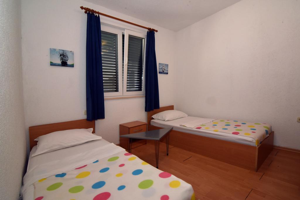 Apartments Coric Baška Voda Eksteriør billede